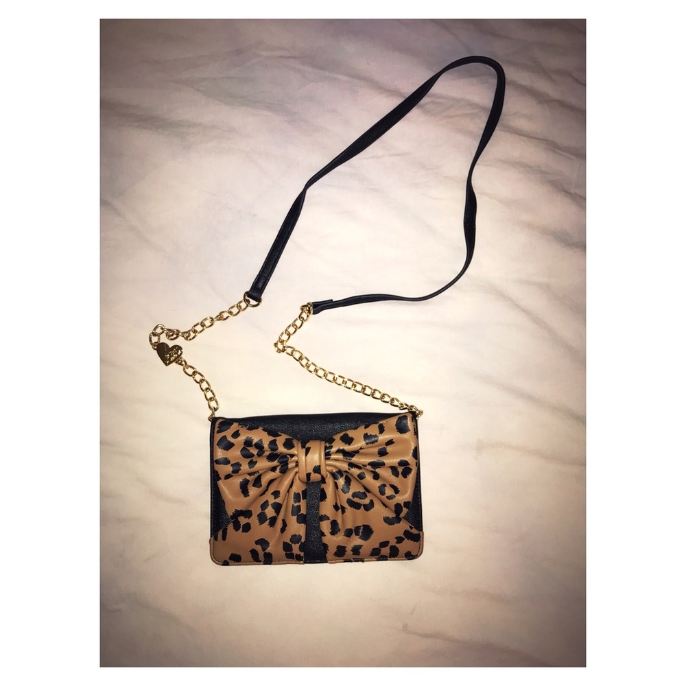 Leopard Betsy Johnson crossbody purse